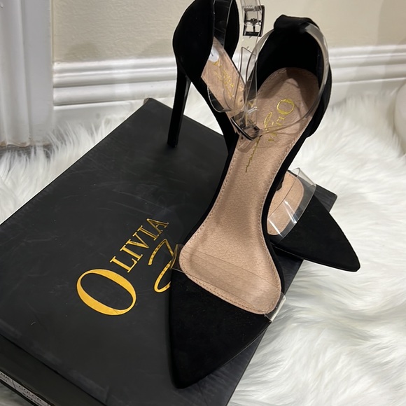 🖤🖤BLACK SUEDE HEELS - Picture 5 of 16